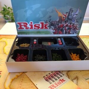 Risk The Game of Global Domination Board Game Parker Brothers 2003 Complete